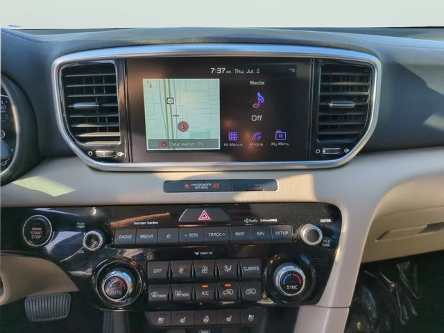 Used 2020 White Kia EX image 21