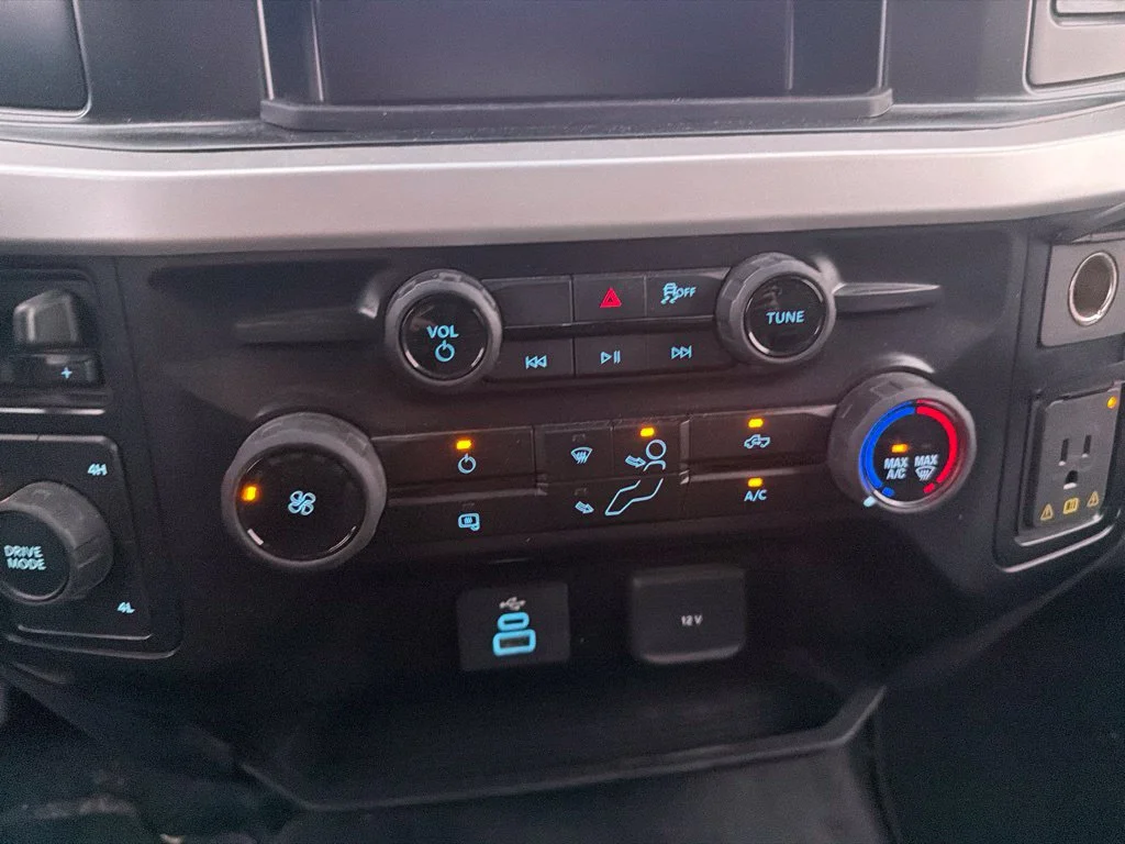 Used 2025 Gray Ford XLT image 20