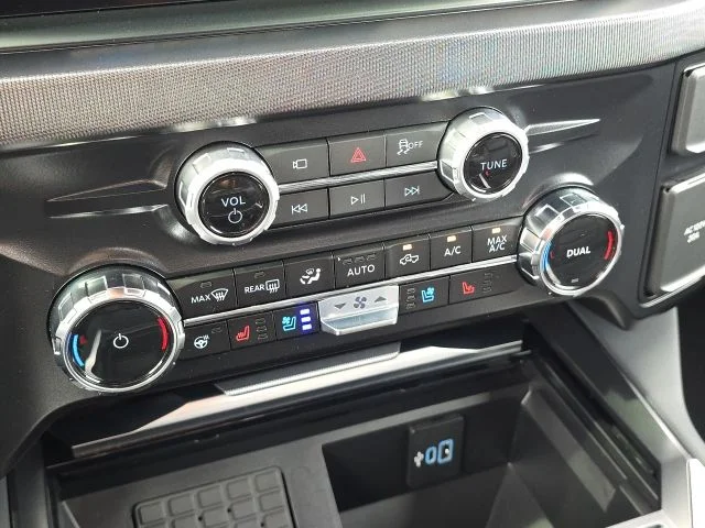 Used 2026 Gray Ford Platinum image 35