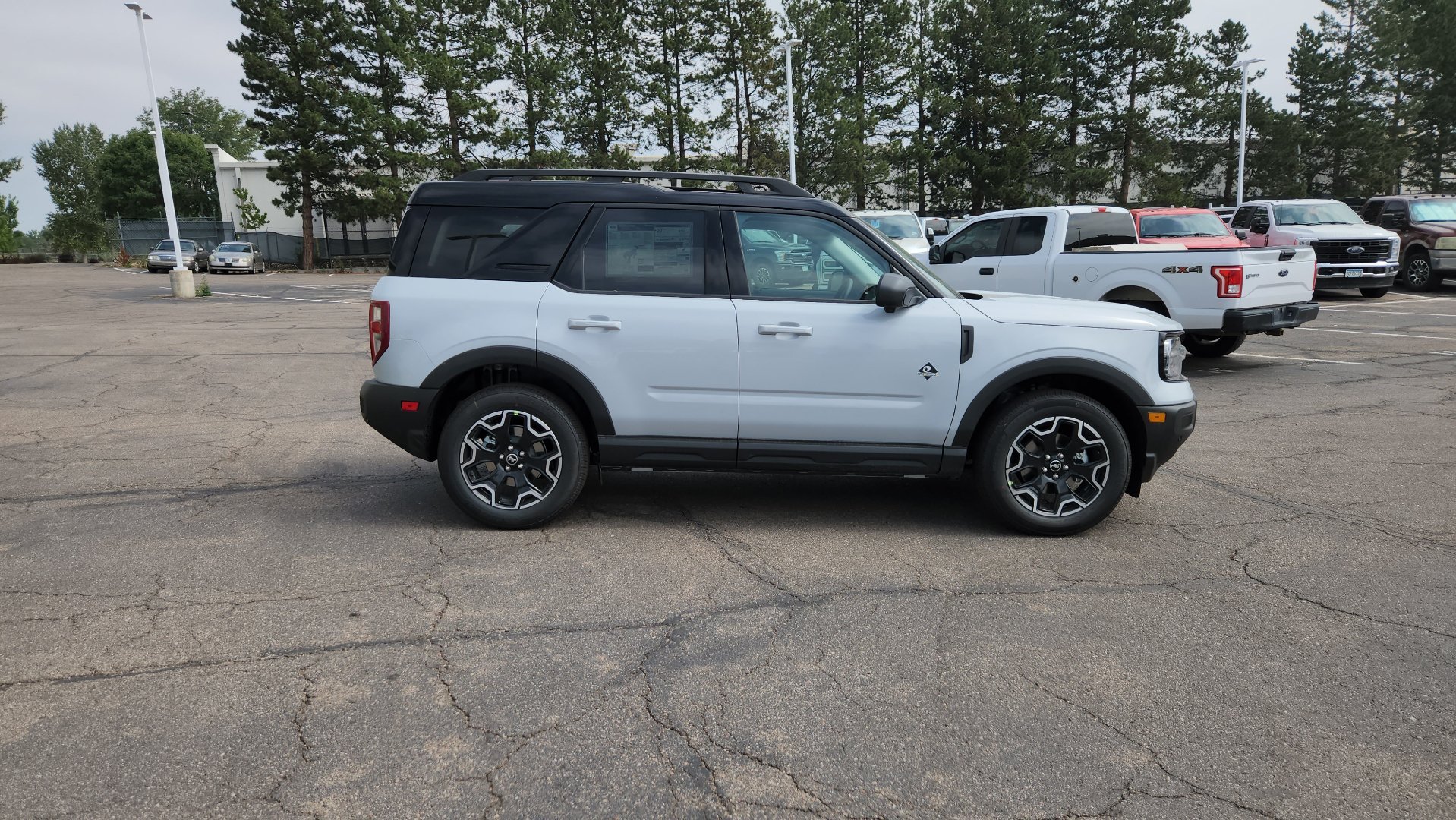 New 2026 Space White Metallic Ford Outer Banks image 7