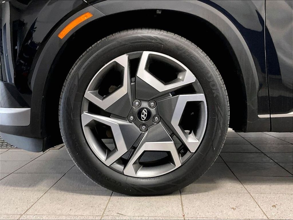 Used 2024 Black Hyundai SEL image 7