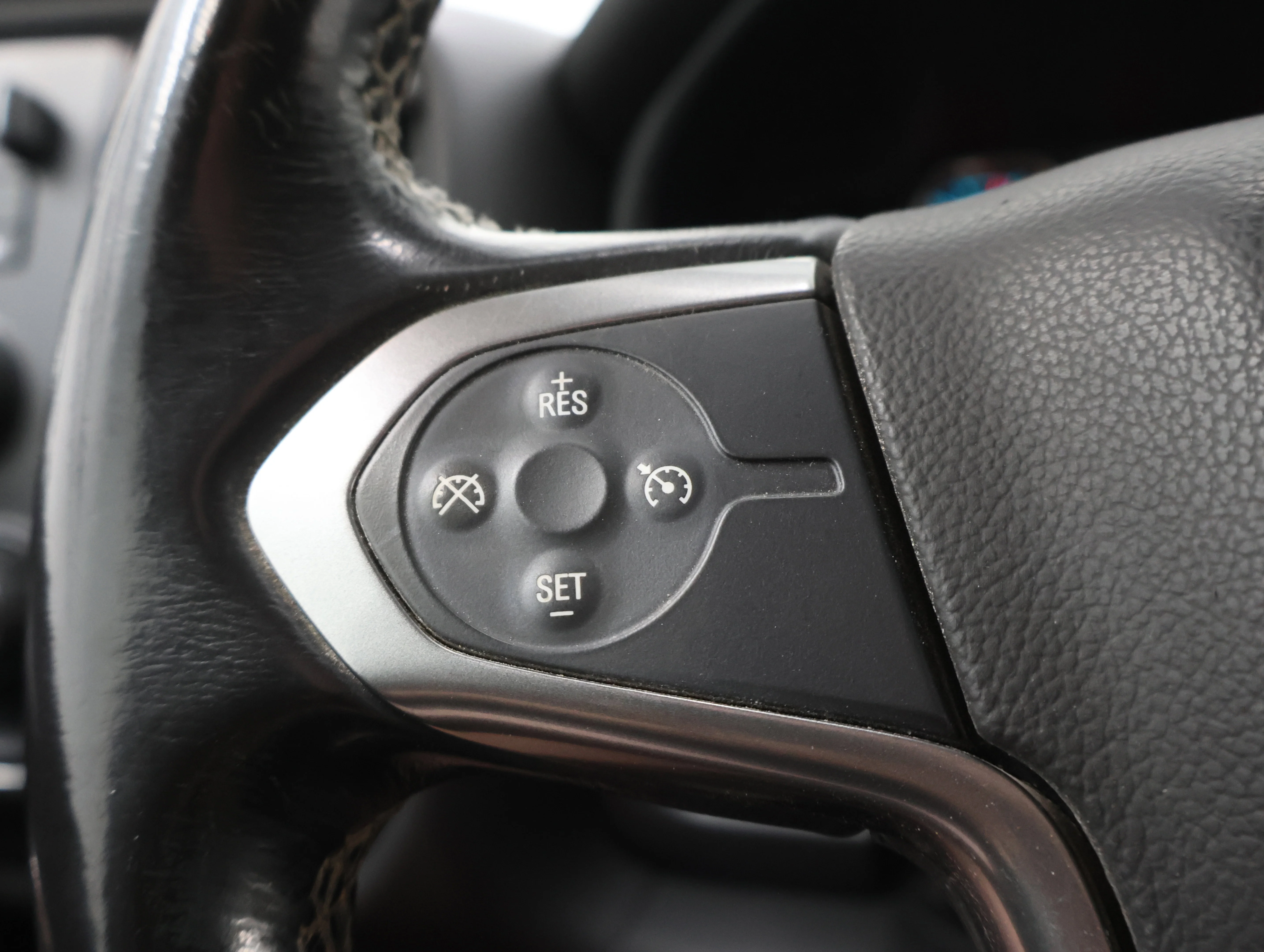 Used 2015 Summit White Chevrolet LT image 15