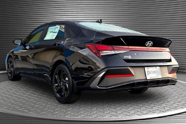 New 2026 Black Hyundai SEL Sport Plus image 3