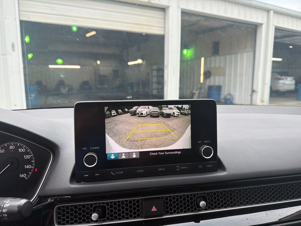 Used 2024 White Honda EX-L image 22