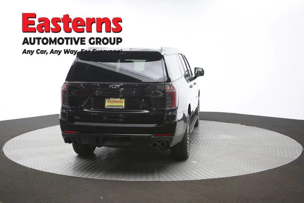 Used 2025 Black Chevrolet Z71 image 43