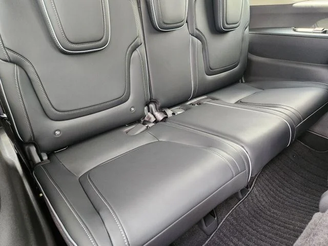 New 2027 RADIANT WHITE INFINITI Luxe 4WD image 25