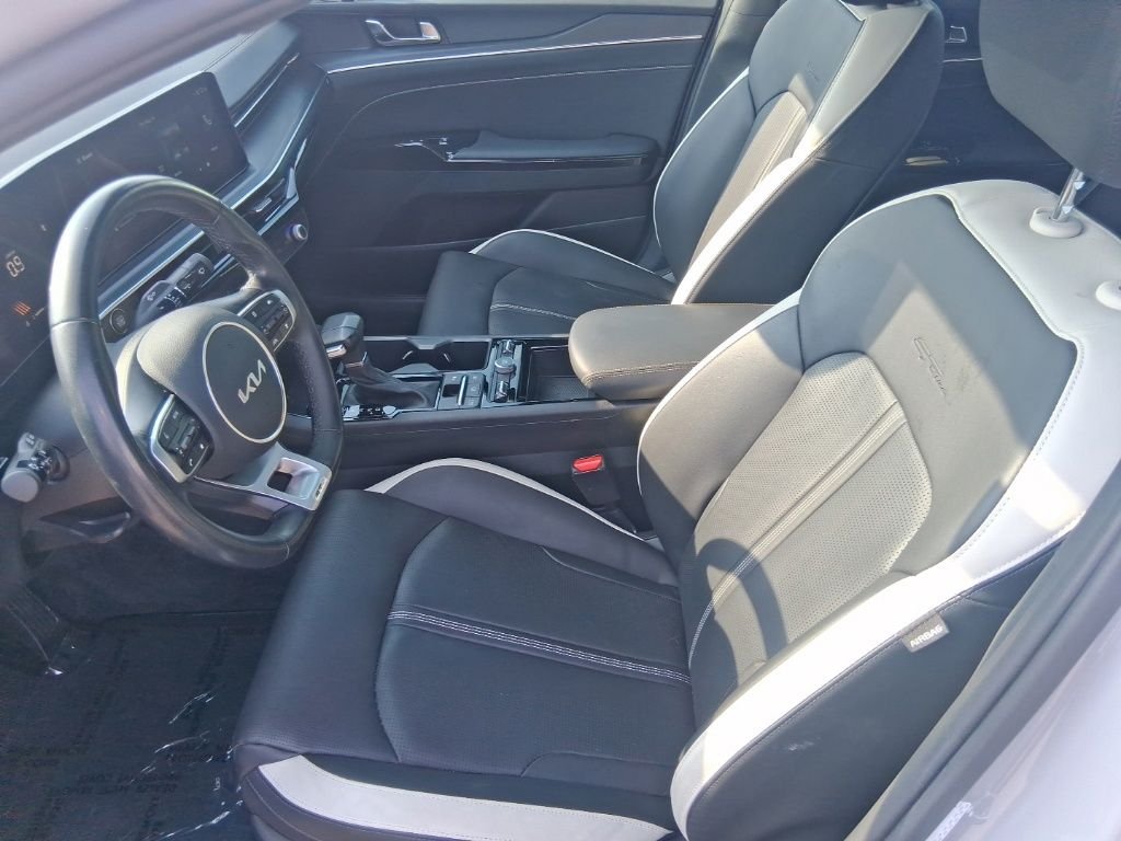 Certified Used 2025 Gray Kia GT-Line image 14
