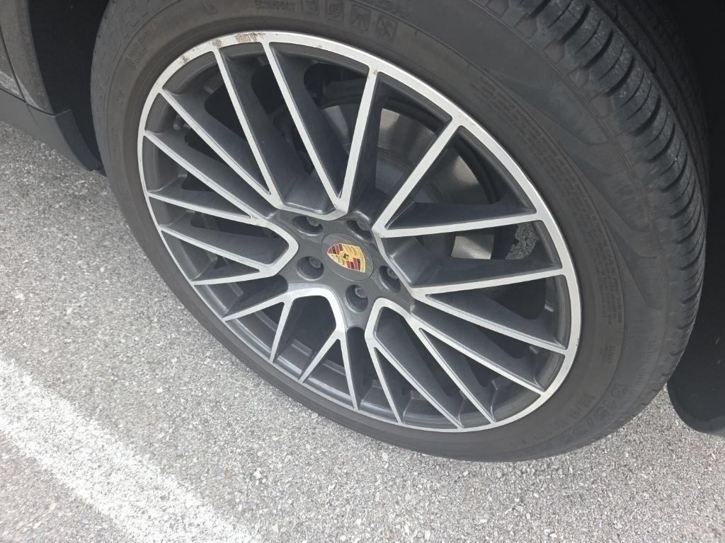 Used 2019 Jet Black Metallic Porsche Base image 13