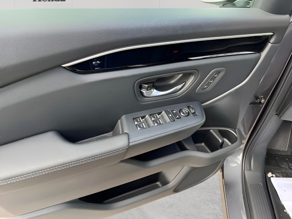 Used 2025 Modern Steel Metallic Honda EX-L image 12