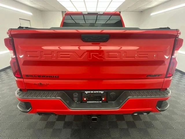 Used 2023 Red Chevrolet RST image 21