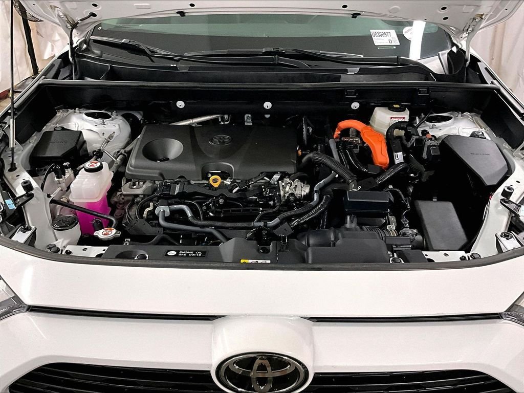 Certified Used 2025 White Toyota LE image 27