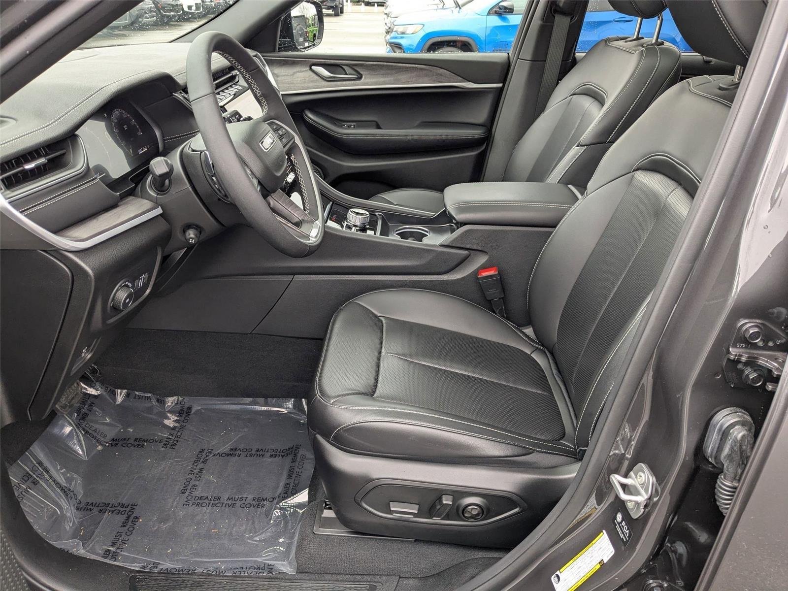 Used 2025 Baltic Gray Metallic Clearcoat Jeep Limited image 14