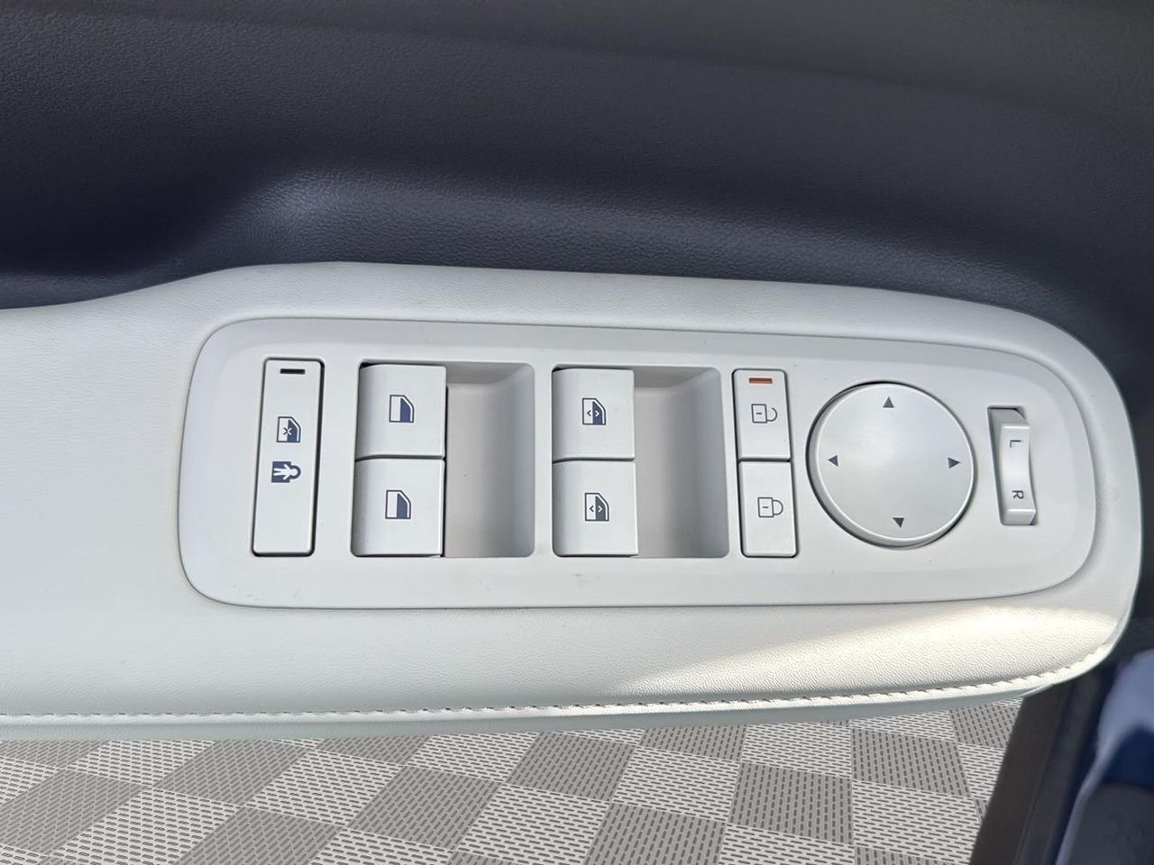 New 2026 Atlantis Blue Hyundai SEL image 39