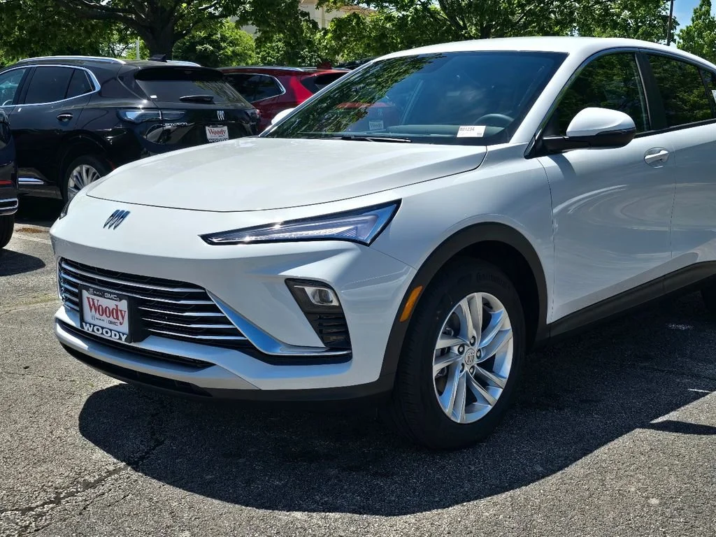 New 2026 Summit White Buick Preferred image 11