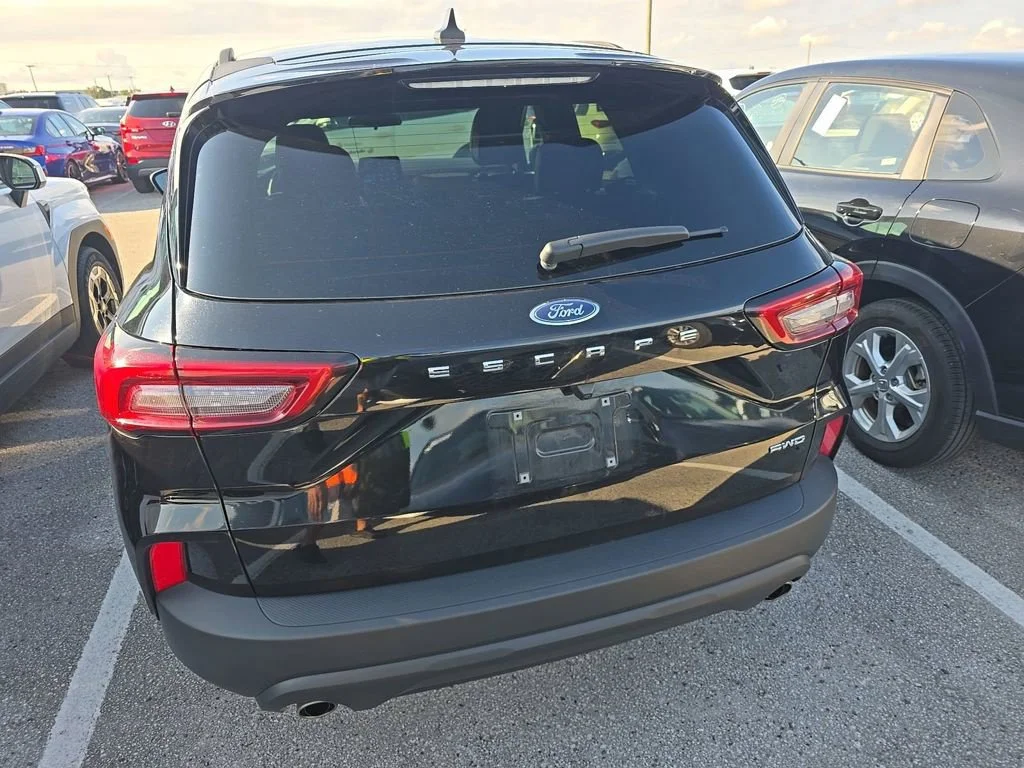 Used 2025 Black Ford ST-Line image 6