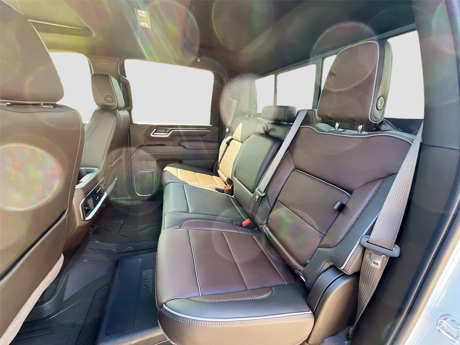 2026 GMC Sierra 3500HD Denali - Photo 11