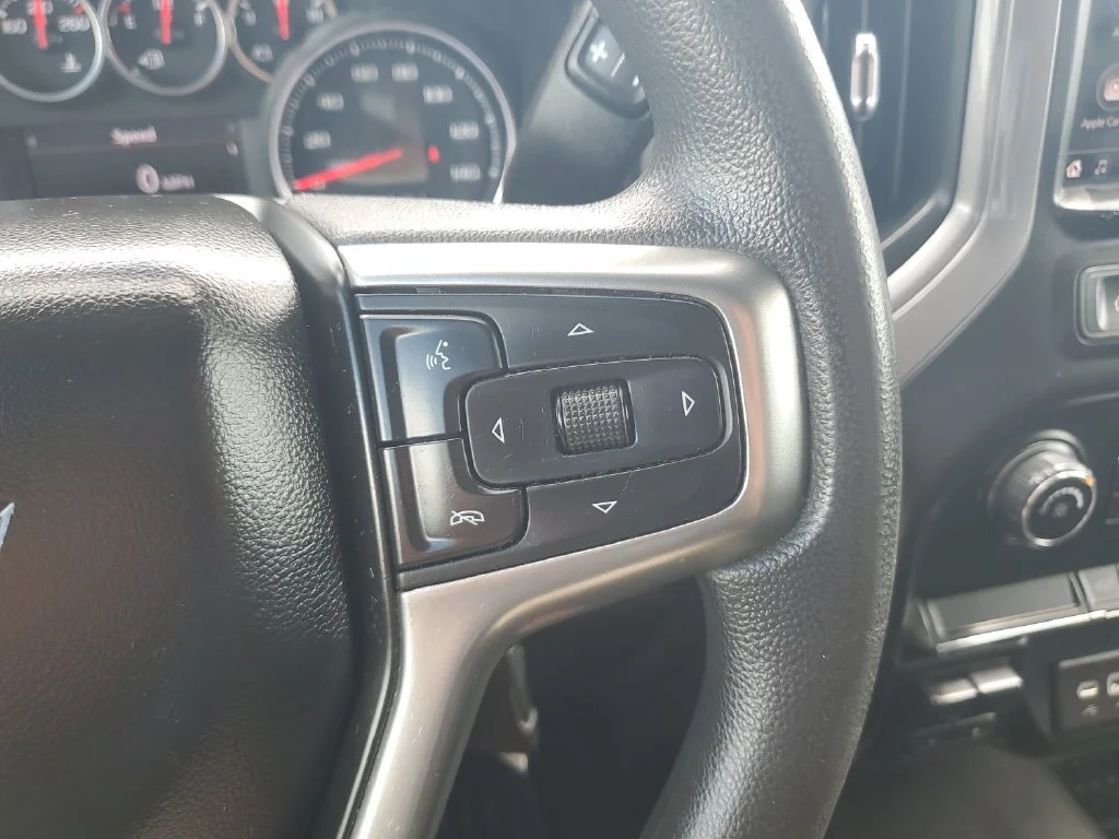 Used 2021 SILVER ICE METALLIC Chevrolet Custom image 23