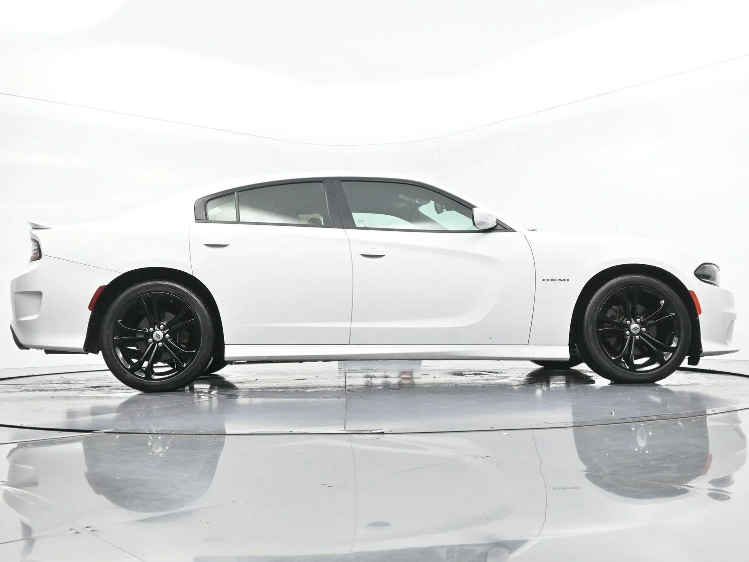 Used 2021 White Knuckle Clearcoat Dodge R/T image 44