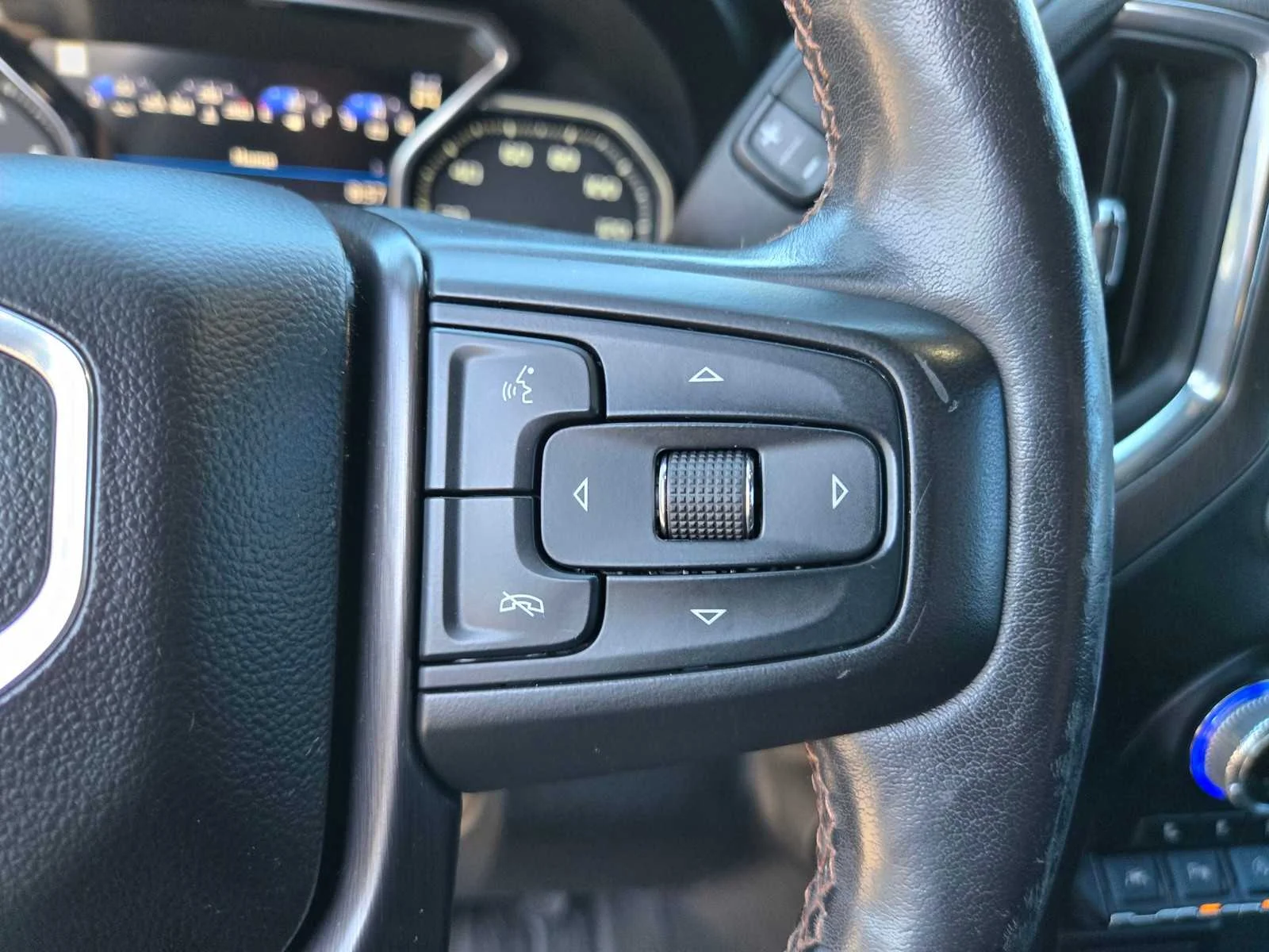 Used 2019 ONYX BLACK GMC AT4 image 27