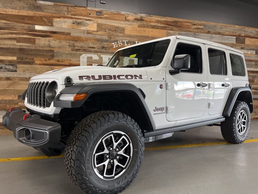 New 2026 Bright White Clear-Coat Exterior Paint Jeep Rubicon image 17