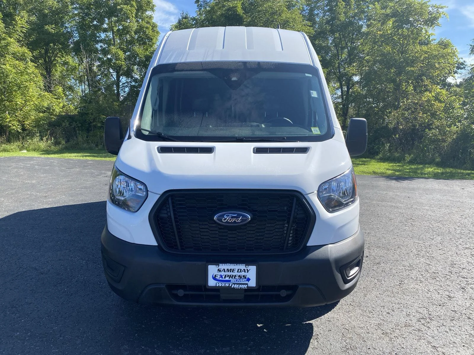 Used 2025 Oxford White Ford 250 image 7