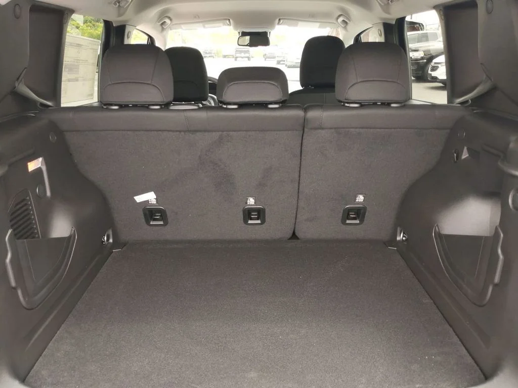 Used 2023 Black Jeep Trailhawk image 16