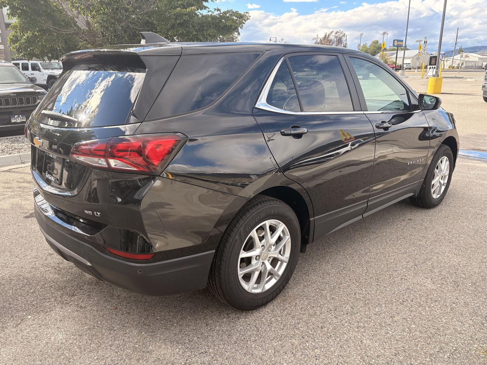 Used 2024 Mosaic Black Metallic Chevrolet LT image 5
