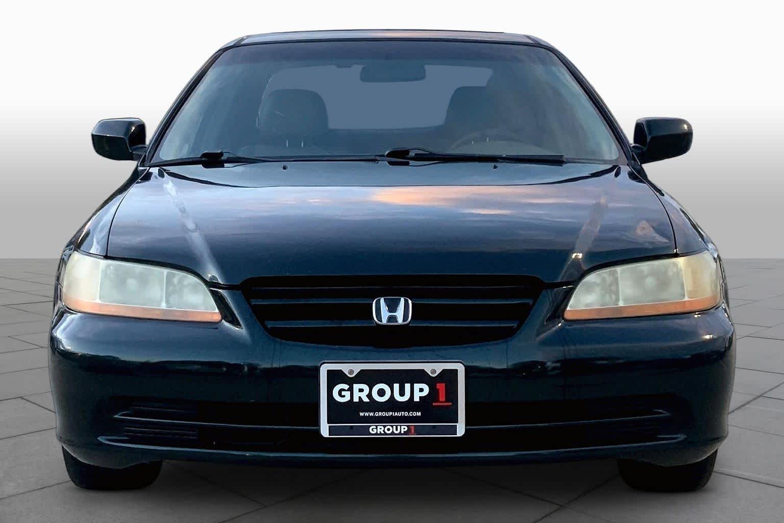 Used 2001 Dark Emerald Pearl Honda EX w/Leather image 3