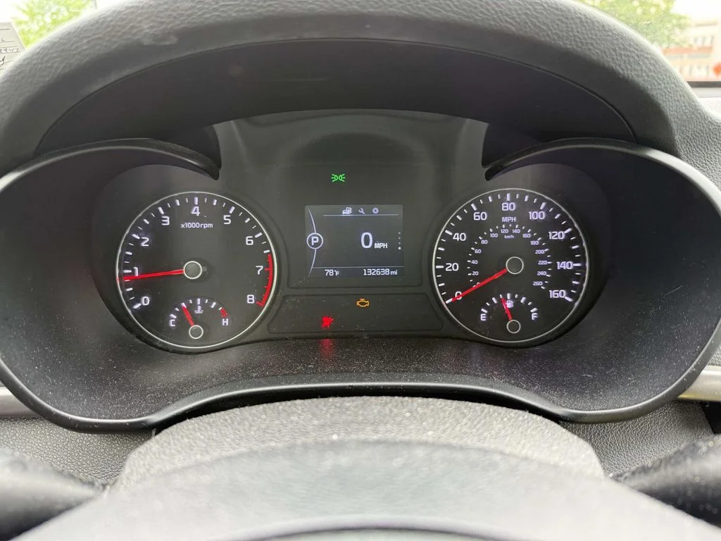 Used 2016 Ebony Black Kia LX image 13