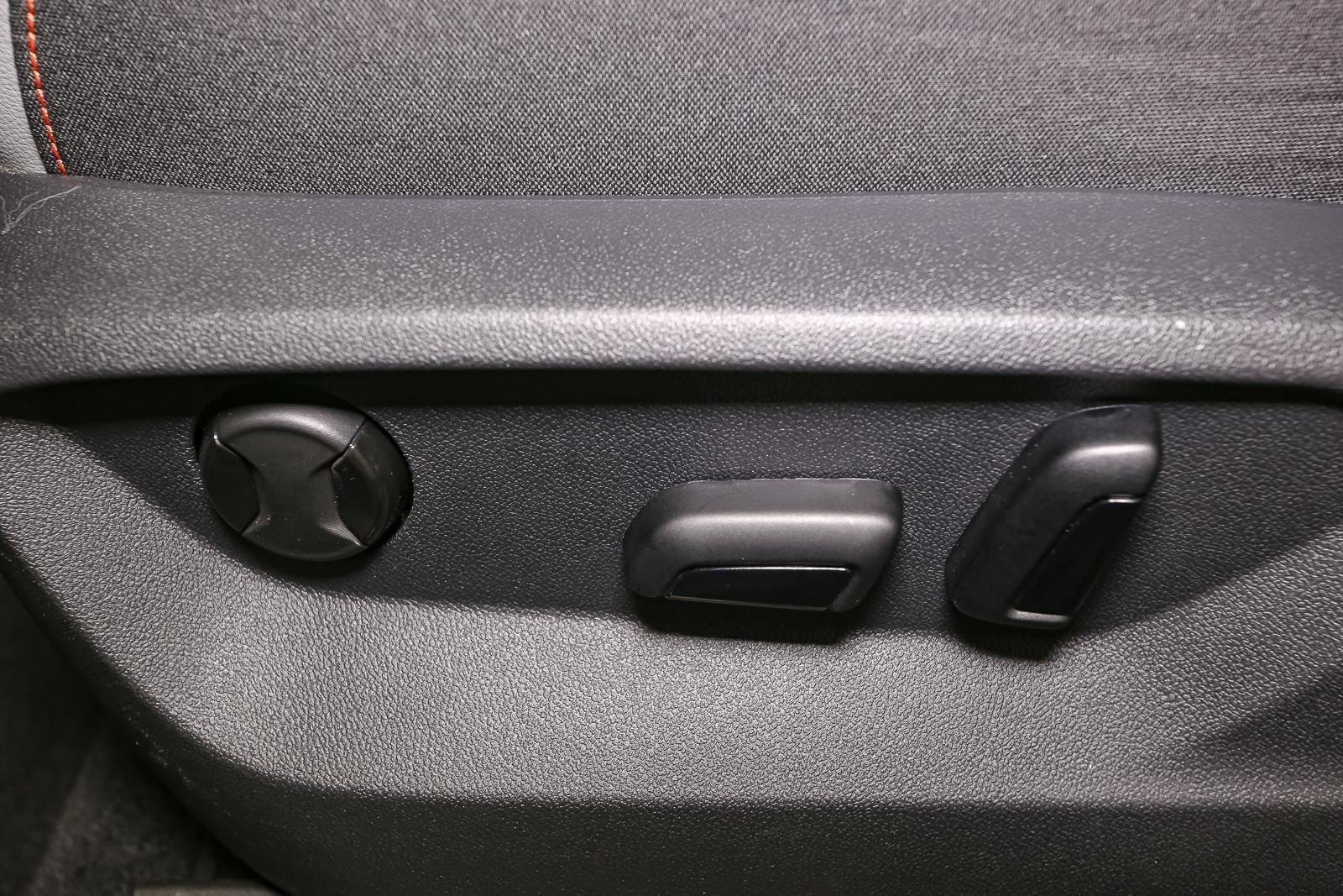 Used 2025 Pure Gray Volkswagen 2.0T Peak Edition image 43