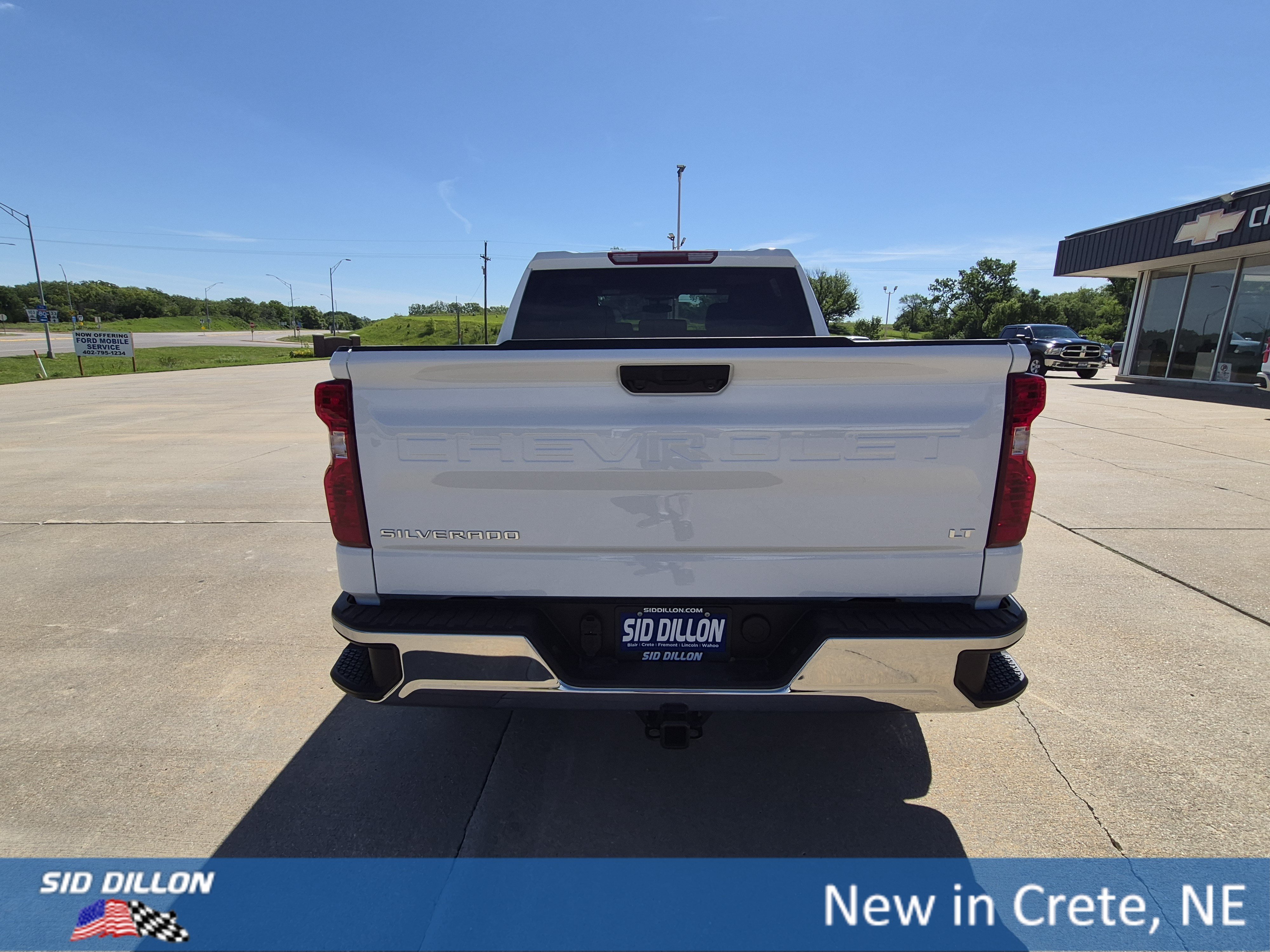 New 2026 Summit White Chevrolet LT image 16