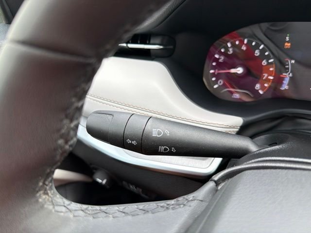 Used 2025 Silver Jeep Limited image 32