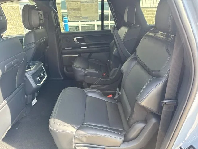 New 2027 Glacier Gray Metallic Tri-Coat Ford Platinum image 43
