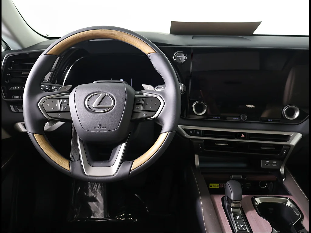 Certified Used 2026 NORI GREEN PEARL Lexus Luxury image 8
