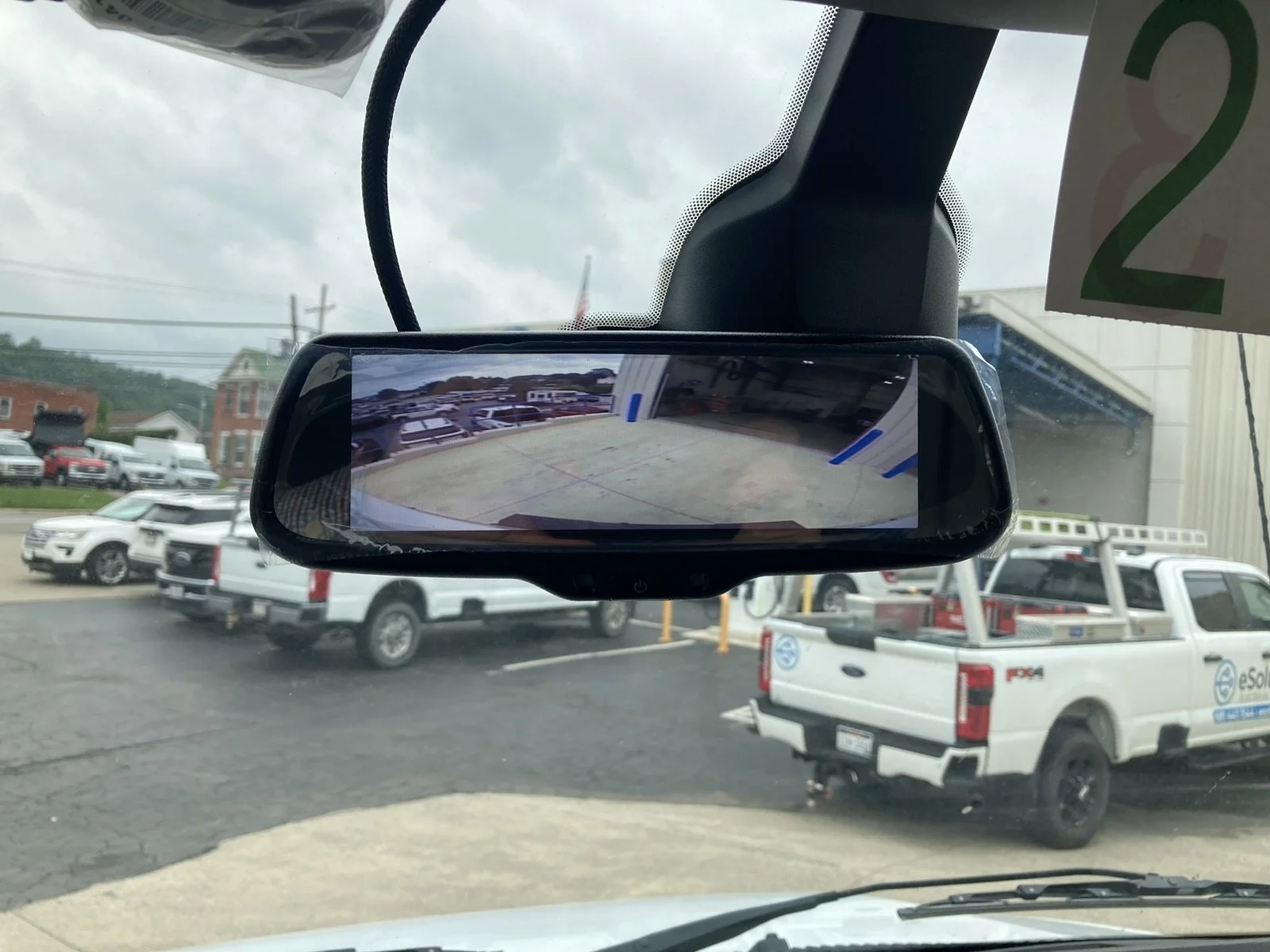 New 2027 Oxford White Ford E-350 SRW image 17