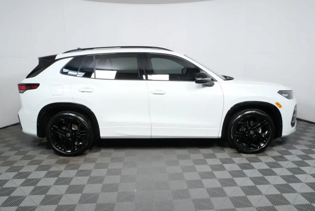 New 2026 Opal White Pearl Volkswagen SE R-Line Black image 2