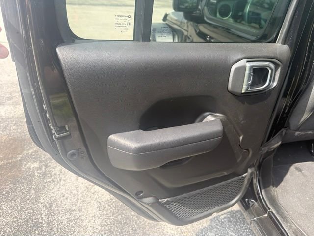 Used 2024 Black Jeep Sport S image 17