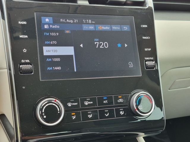 Used 2022 Gray Hyundai SE image 16