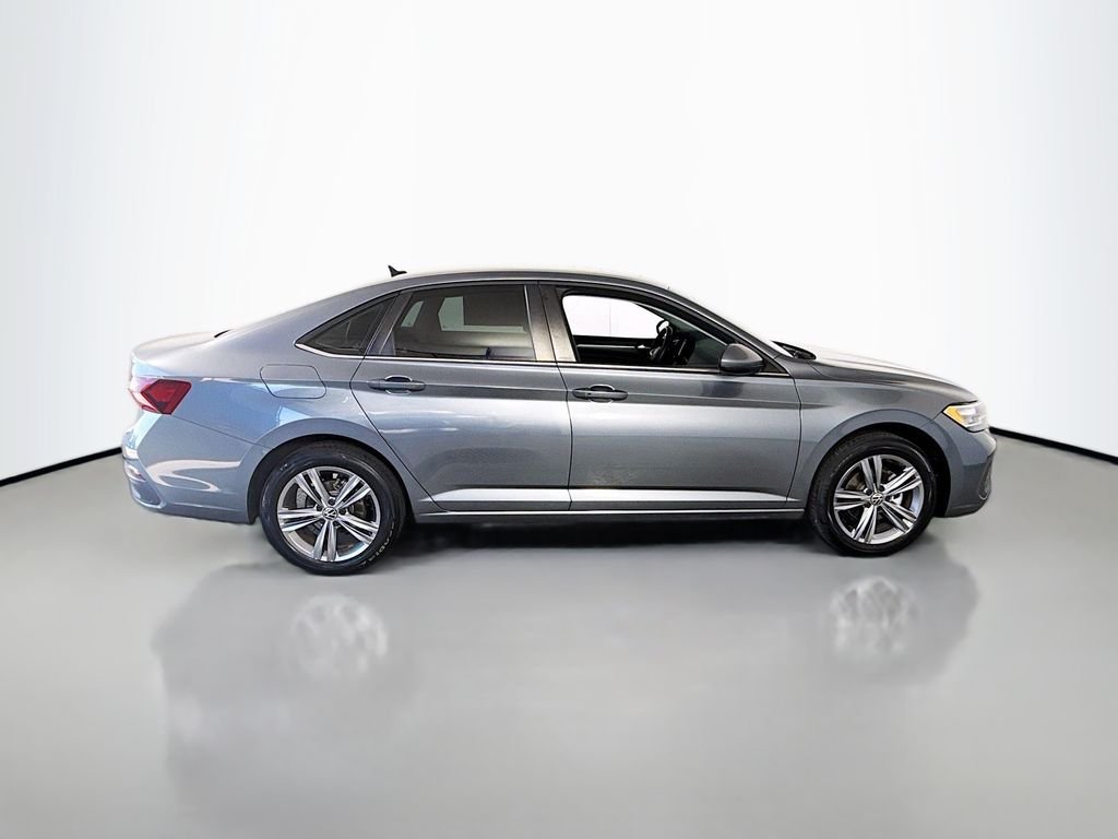 Used 2023 Platinum Gray Metallic Volkswagen SE image 13