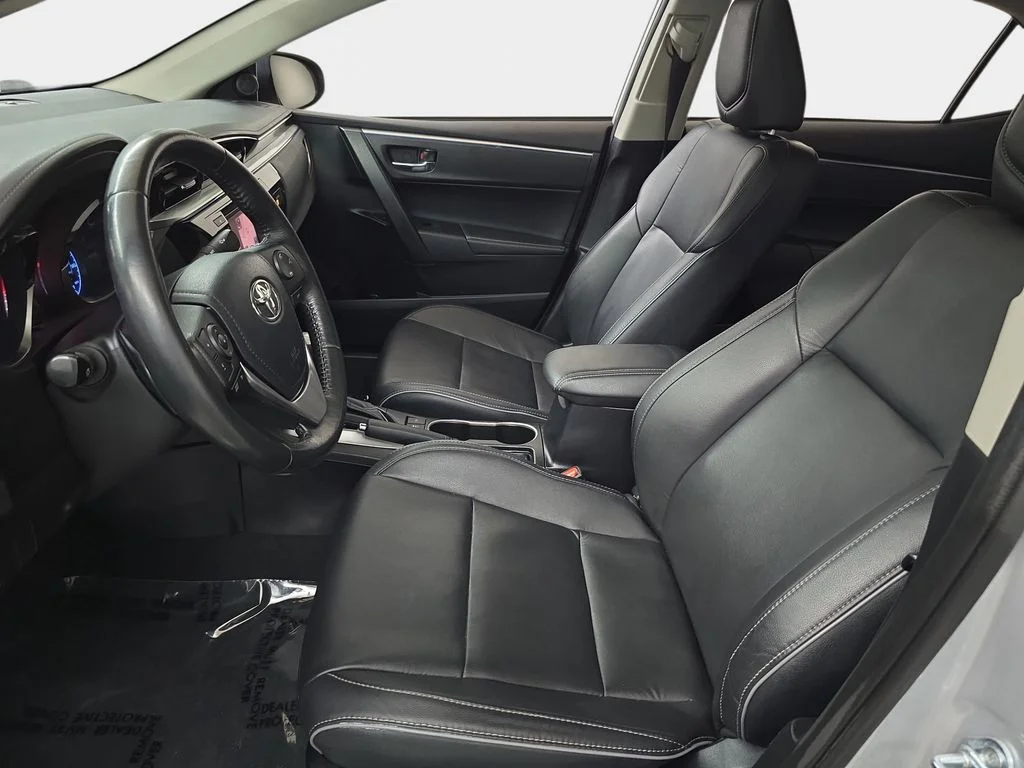 Used 2014 Classic Silver Metallic Toyota S Premium image 17
