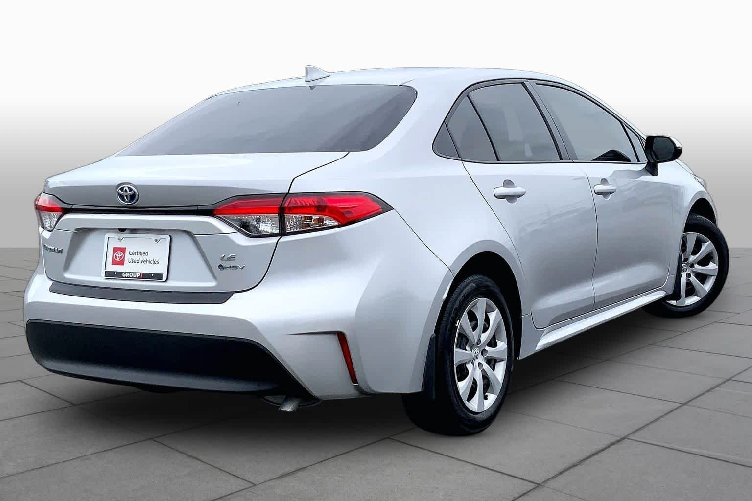 Used 2025 Classic Silver Metallic Toyota Hybrid LE image 13