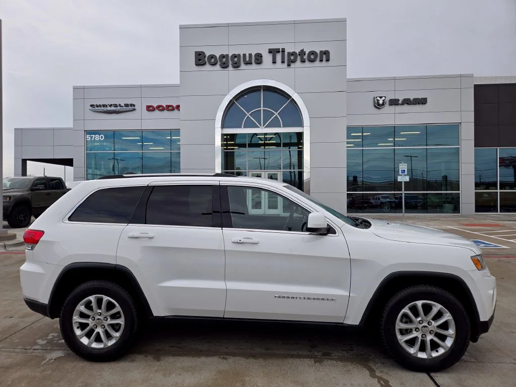 Used 2015 Jeep Grand Cherokee Laredo with VIN 1C4RJEAG5FC219752 for sale in Brownsville, TX