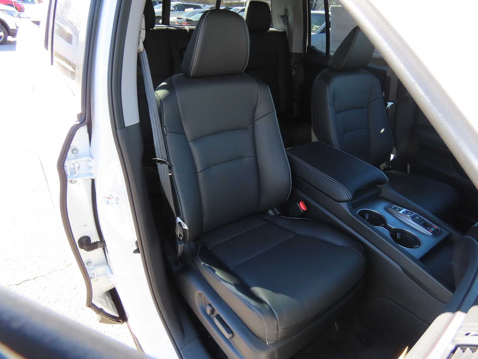 New 2026 Platinum White Pearl Honda RTL image 15