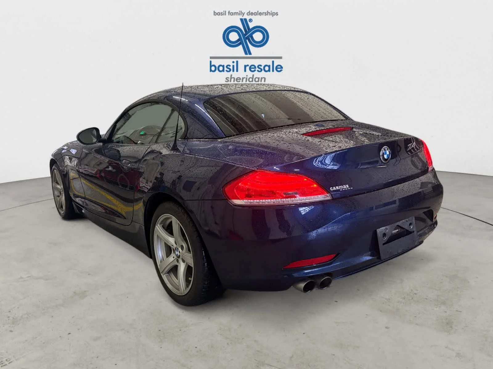 Used 2015 Deep Sea Blue Metallic BMW sDrive28i image 5