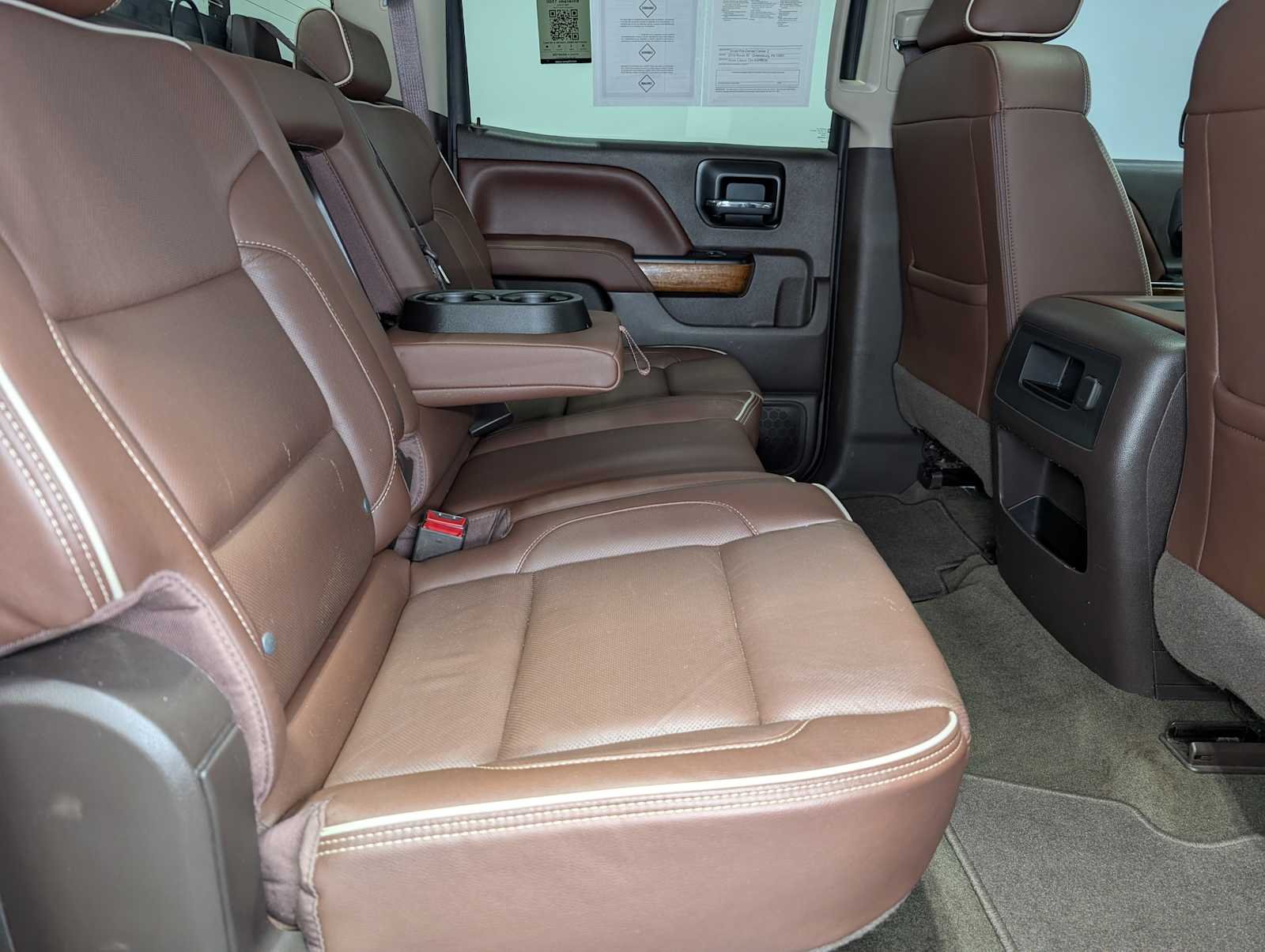 Used 2017 Iridescent Pearl Tricoat Chevrolet High Country image 41
