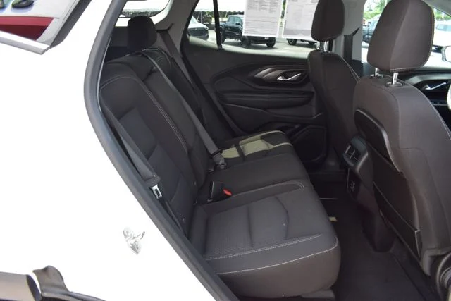 Used 2024 White GMC SLE image 16