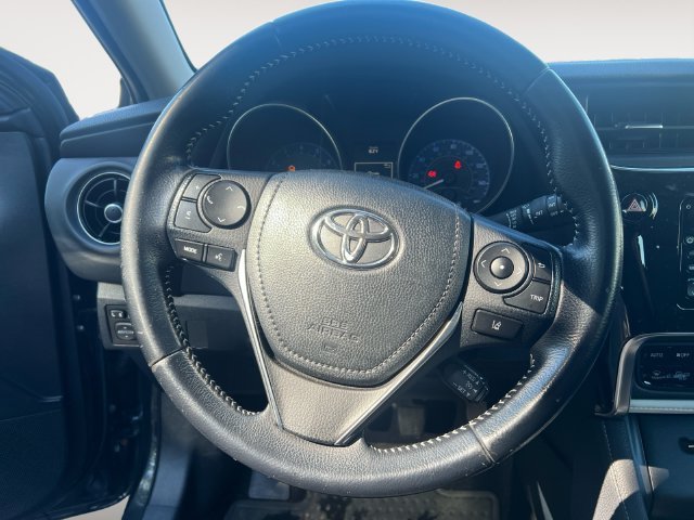 Used 2018 Black Sand Pearl Toyota Base image 13