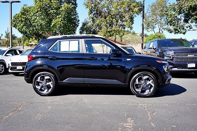 Used 2026 Black Hyundai SEL image 6