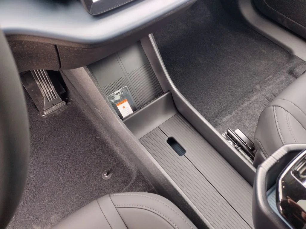New 2025 White Volvo Twin Motor Performance Ultra image 13