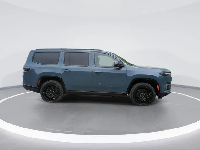 New 2026 Steel Blue Exterior Paint Jeep Limited Reserve image 9